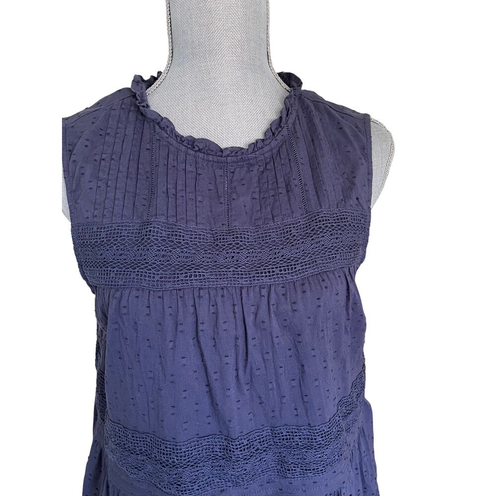 Old Navy Sleeveless Navy Top - Size M - Great Condition! - Picture 3 of 5